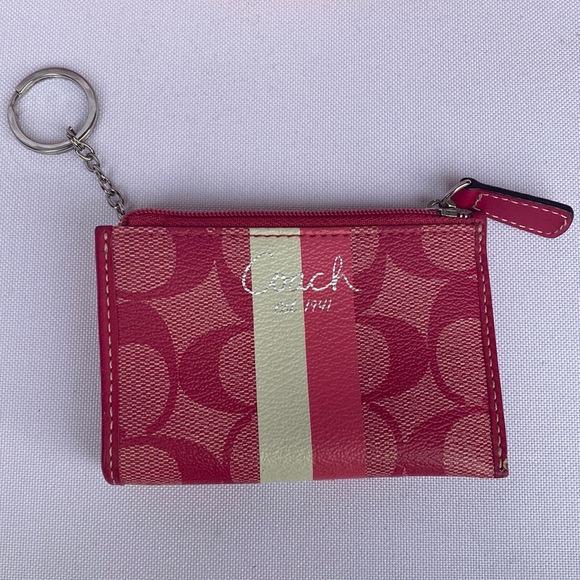 Coach Handbags - Coach Coin Purse